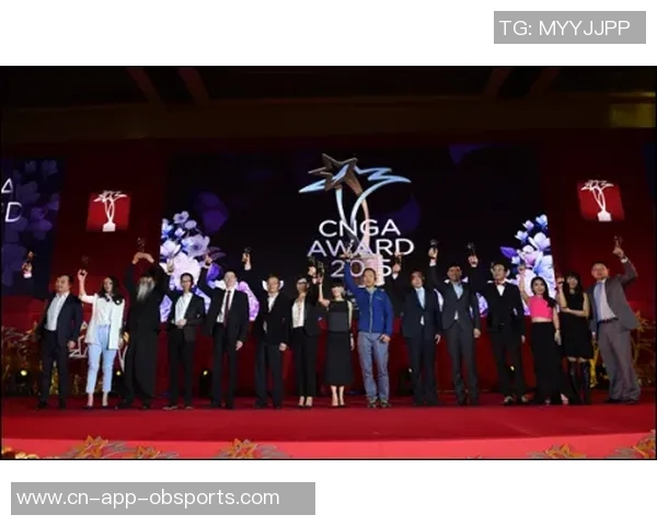 阿贾戴荣获三项大奖四年三冠荣耀无限手套庆祝夺冠游行